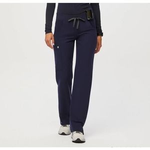 Women's FIGS Kade Cargo Scrub Pants Navy Sz.M